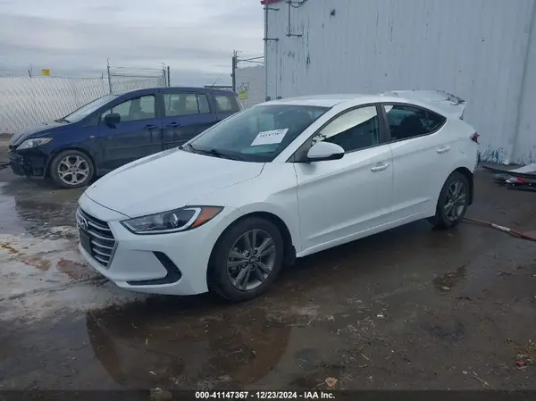 5NPD84LF9JH219450 2018 HYUNDAI ELANTRA - Image 2