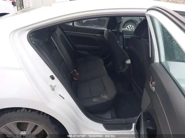 5NPD84LF9JH219450 2018 HYUNDAI ELANTRA - Image 8