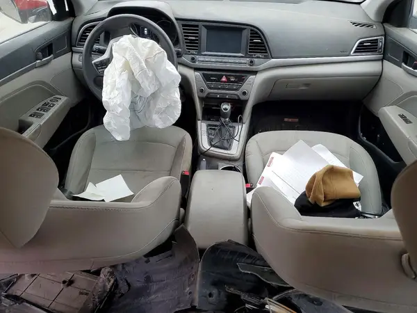 5NPD84LF9JH221599 2018 HYUNDAI ELANTRA - Image 8