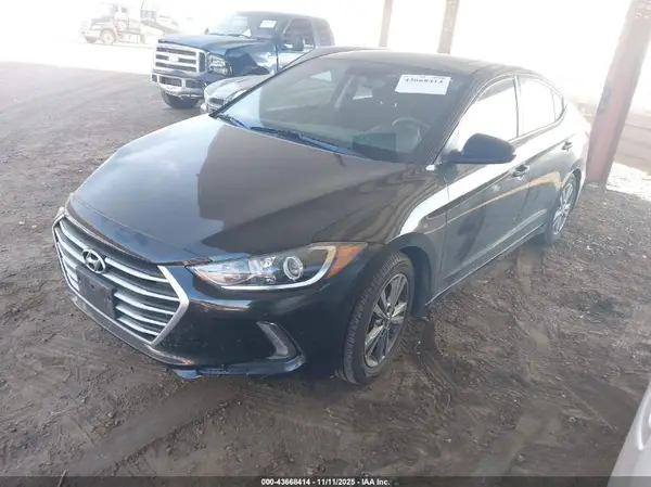 5NPD84LF9JH221747 2018 HYUNDAI ELANTRA - Image 2