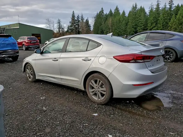 5NPD84LF9JH222476 2018 HYUNDAI ELANTRA - Image 2