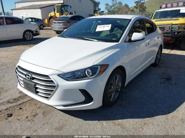 5NPD84LF9JH227550 2018 HYUNDAI ELANTRA - Image 2
