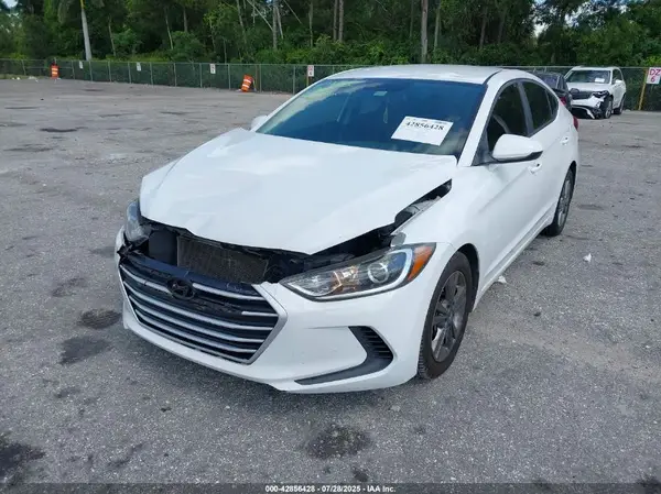 5NPD84LF9JH228231 2018 HYUNDAI ELANTRA - Image 2