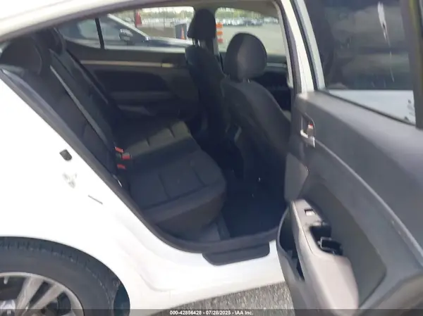 5NPD84LF9JH228231 2018 HYUNDAI ELANTRA - Image 8