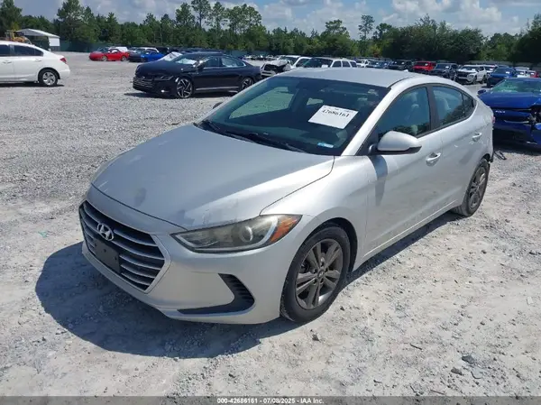 5NPD84LF9JH228973 2018 HYUNDAI ELANTRA - Image 2