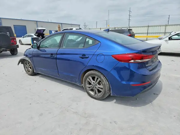 5NPD84LF9JH234157 2018 HYUNDAI ELANTRA - Image 2