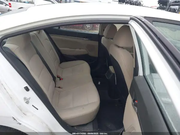 5NPD84LF9JH234613 2018 HYUNDAI ELANTRA - Image 8