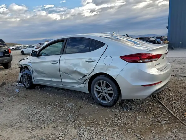 5NPD84LF9JH234966 2018 HYUNDAI ELANTRA - Image 2