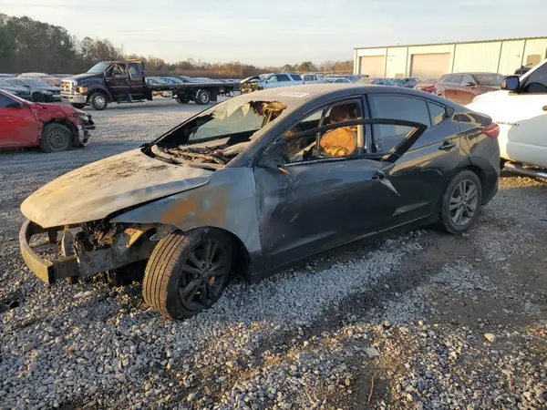 5NPD84LF9JH235597 2018 HYUNDAI ELANTRA - Image 1