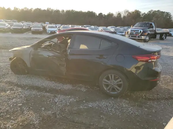 5NPD84LF9JH235597 2018 HYUNDAI ELANTRA - Image 2