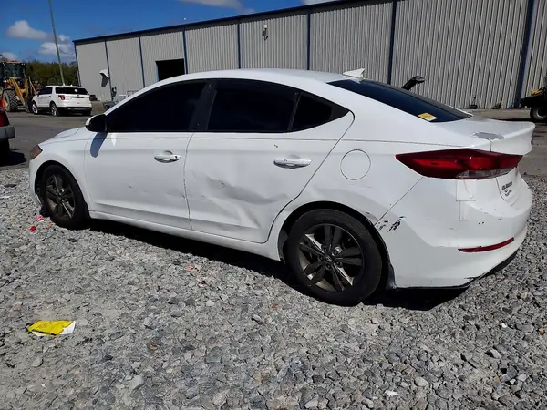 5NPD84LF9JH235678 2018 HYUNDAI ELANTRA - Image 2
