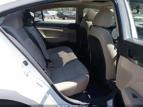 5NPD84LF9JH236359 2018 HYUNDAI ELANTRA - Image 8