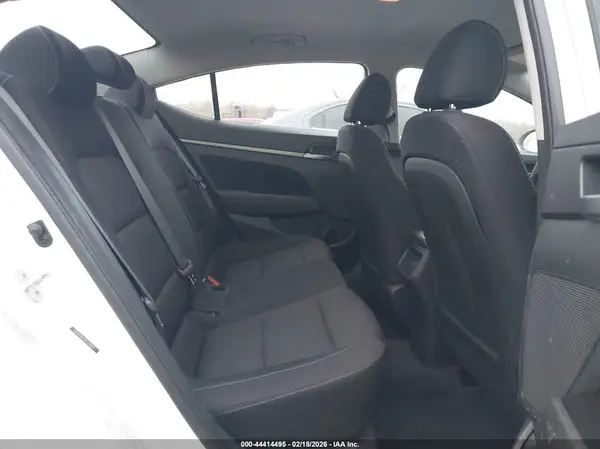 5NPD84LF9JH238922 2018 HYUNDAI ELANTRA - Image 8