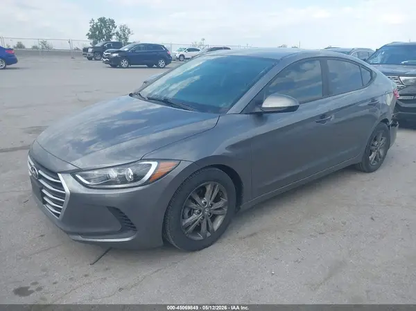 5NPD84LF9JH239438 2018 HYUNDAI ELANTRA - Image 2
