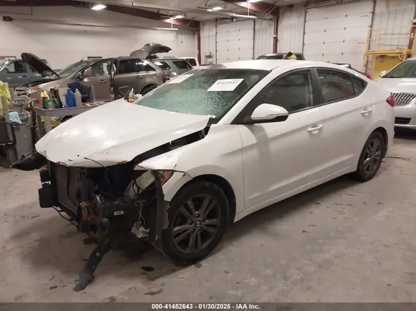 5NPD84LF9JH239519 2018 HYUNDAI ELANTRA - Image 2