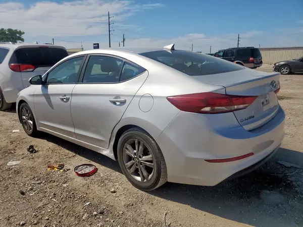 5NPD84LF9JH241366 2018 HYUNDAI ELANTRA - Image 2