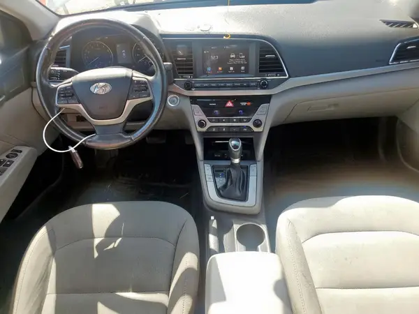 5NPD84LF9JH241366 2018 HYUNDAI ELANTRA - Image 8