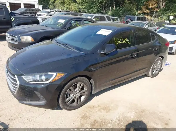 5NPD84LF9JH241576 2018 HYUNDAI ELANTRA - Image 2