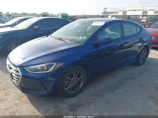 5NPD84LF9JH241772 2018 HYUNDAI ELANTRA - Image 2