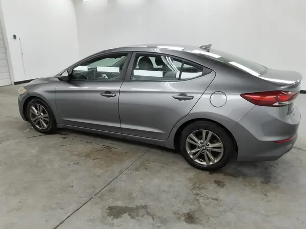5NPD84LF9JH241996 2018 HYUNDAI ELANTRA - Image 2