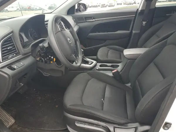 5NPD84LF9JH242386 2018 HYUNDAI ELANTRA - Image 2