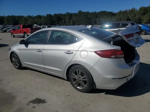 5NPD84LF9JH244882 2018 HYUNDAI ELANTRA - Image 2