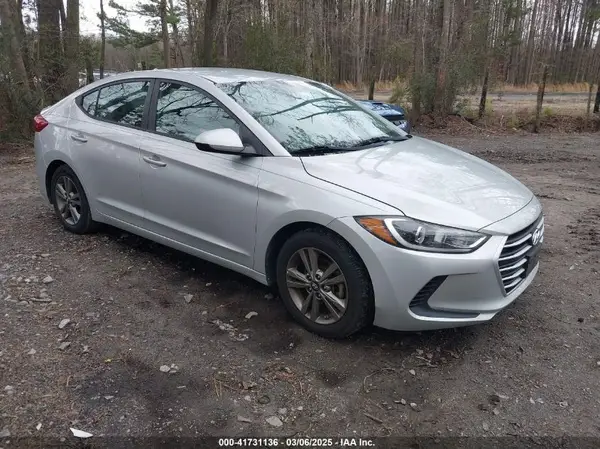 5NPD84LF9JH245479 2018 HYUNDAI ELANTRA - Image 1