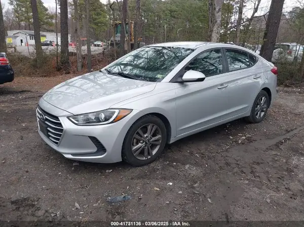 5NPD84LF9JH245479 2018 HYUNDAI ELANTRA - Image 2