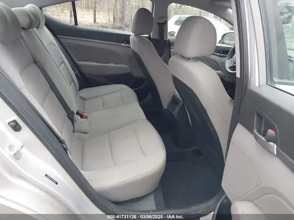 5NPD84LF9JH245479 2018 HYUNDAI ELANTRA - Image 8