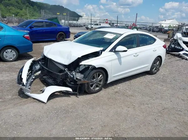 5NPD84LF9JH245594 2018 HYUNDAI ELANTRA - Image 2