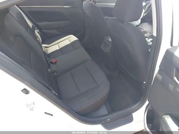 5NPD84LF9JH245594 2018 HYUNDAI ELANTRA - Image 8
