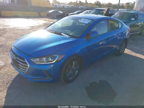 5NPD84LF9JH248883 2018 HYUNDAI ELANTRA - Image 2