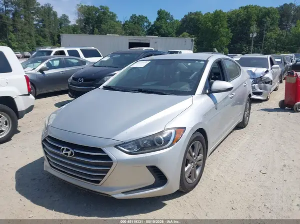 5NPD84LF9JH249838 2018 HYUNDAI ELANTRA - Image 2