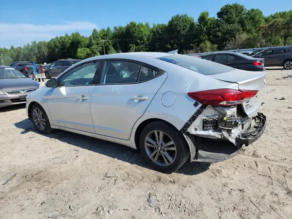 5NPD84LF9JH255428 2018 HYUNDAI ELANTRA - Image 2