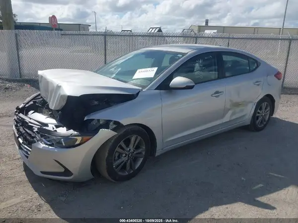 5NPD84LF9JH255803 2018 HYUNDAI ELANTRA - Image 2