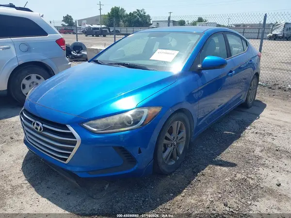 5NPD84LF9JH256725 2018 HYUNDAI ELANTRA - Image 2