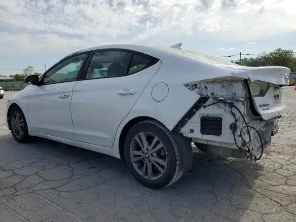 5NPD84LF9JH257762 2018 HYUNDAI ELANTRA - Image 2