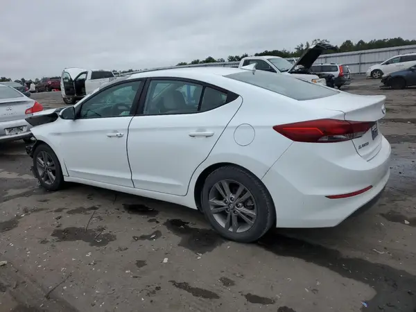 5NPD84LF9JH257888 2018 HYUNDAI ELANTRA - Image 2