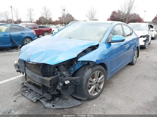 5NPD84LF9JH258913 2018 HYUNDAI ELANTRA - Image 2