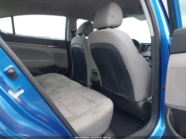 5NPD84LF9JH258913 2018 HYUNDAI ELANTRA - Image 8