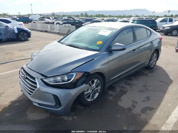 5NPD84LF9JH259785 2018 HYUNDAI ELANTRA - Image 2