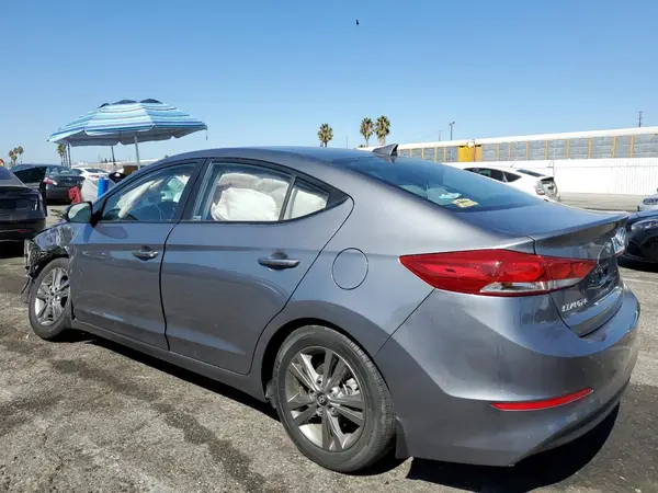 5NPD84LF9JH261164 2018 HYUNDAI ELANTRA - Image 2
