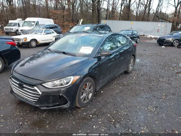 5NPD84LF9JH263125 2018 HYUNDAI ELANTRA - Image 2