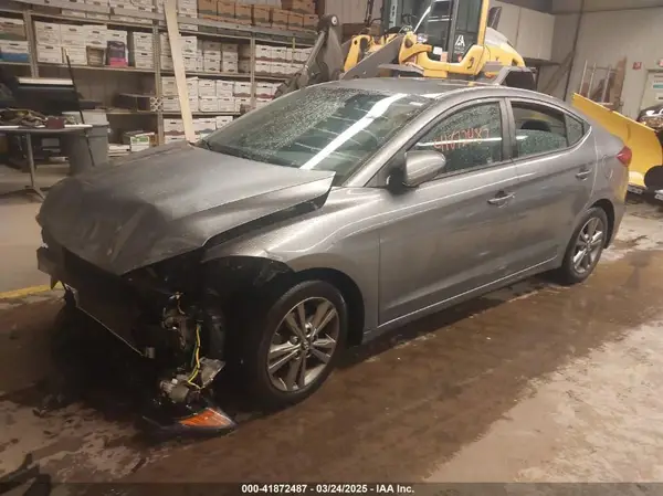 5NPD84LF9JH264064 2018 HYUNDAI ELANTRA - Image 2