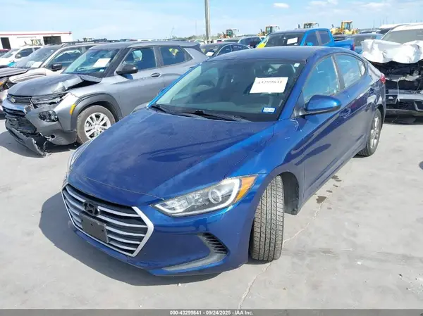 5NPD84LF9JH266428 2018 HYUNDAI ELANTRA - Image 2