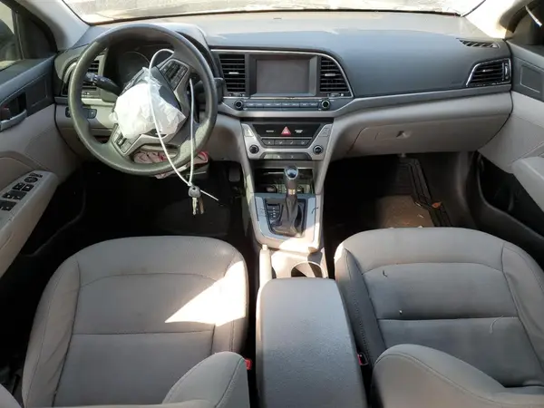 5NPD84LF9JH269555 2018 HYUNDAI ELANTRA - Image 8