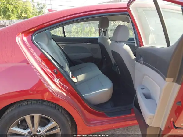 5NPD84LF9JH270091 2018 HYUNDAI ELANTRA - Image 8