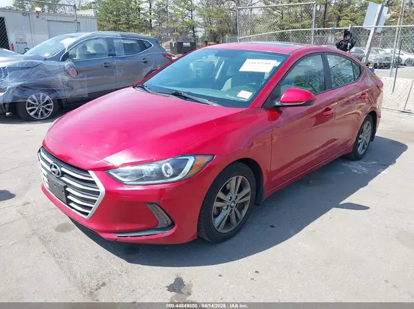 5NPD84LF9JH275520 2018 HYUNDAI ELANTRA - Image 2