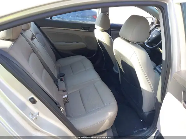 5NPD84LF9JH276604 2018 HYUNDAI ELANTRA - Image 8