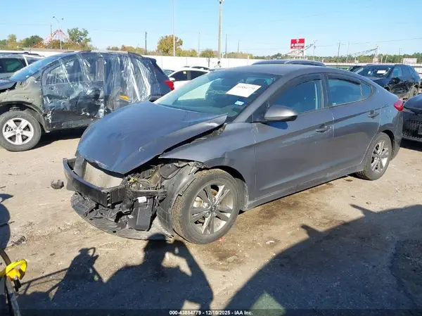 5NPD84LF9JH280734 2018 HYUNDAI ELANTRA - Image 2